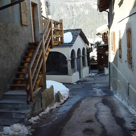 Chez Philippin Bruson, En Face De Verbier