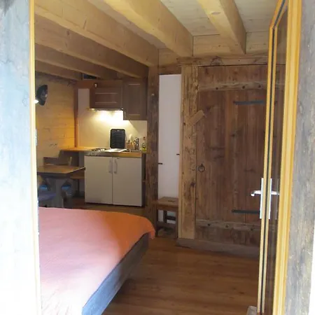 Chez Philippin Bruson, En Face De Verbier *