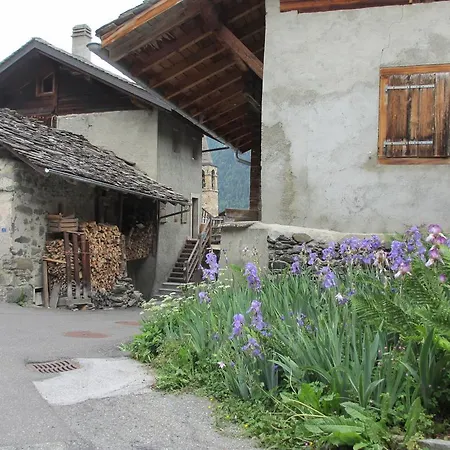 Chez Philippin Bruson, En Face De Verbier